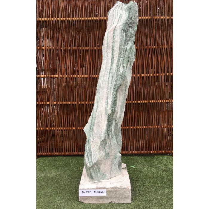 Granit søjle på beton sokkel nummer 19019