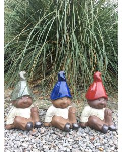  Have-Nisse-Gnom-Siddende-Med-Rød-Hue