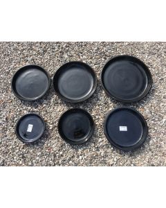 Underskåle-til-krukker-blank-sort